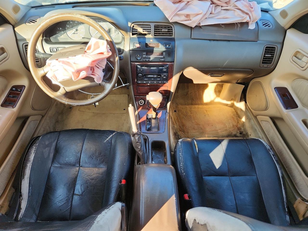 1995 NISSAN Maxima