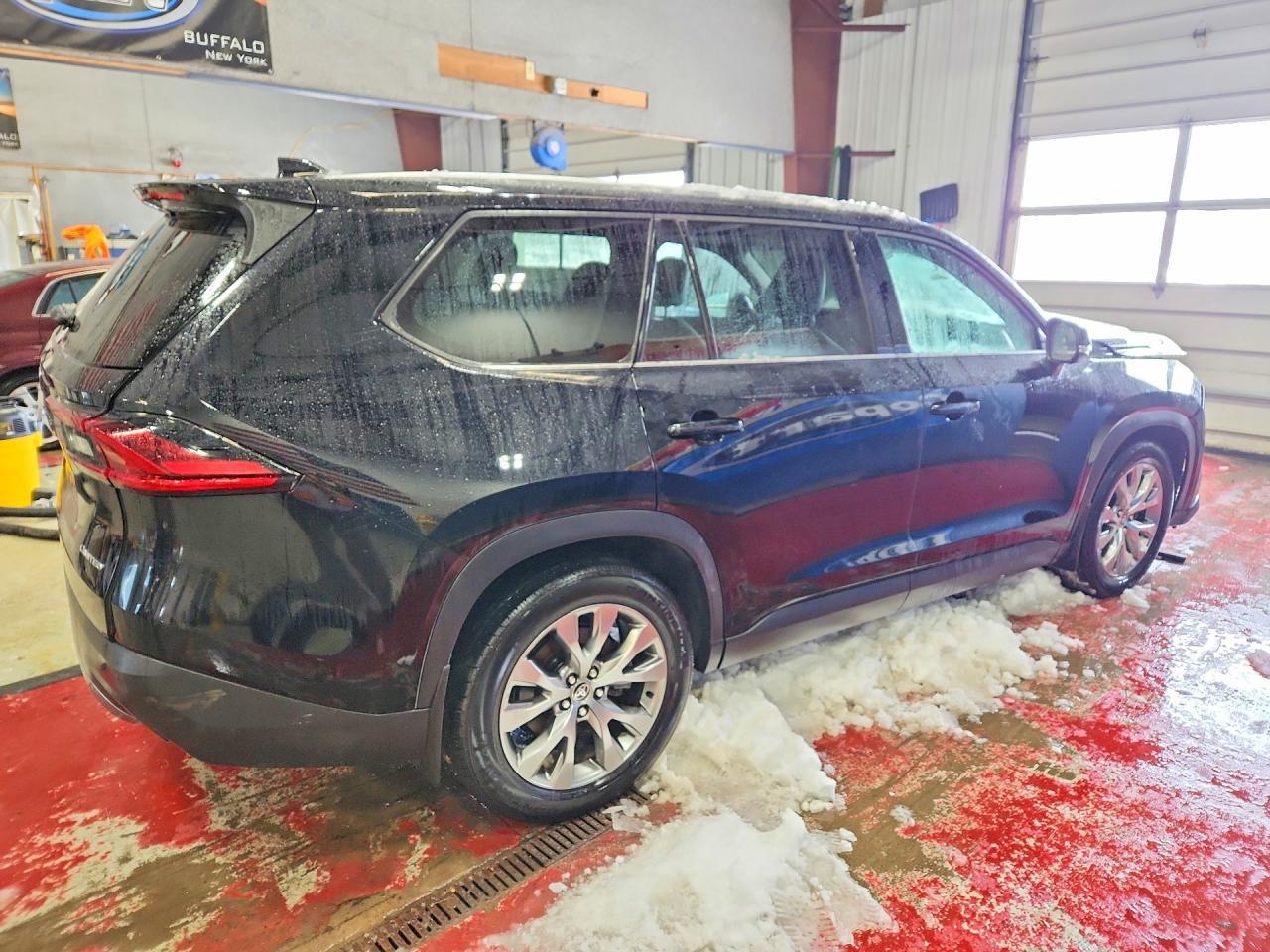 2025 TOYOTA HIGHLANDER