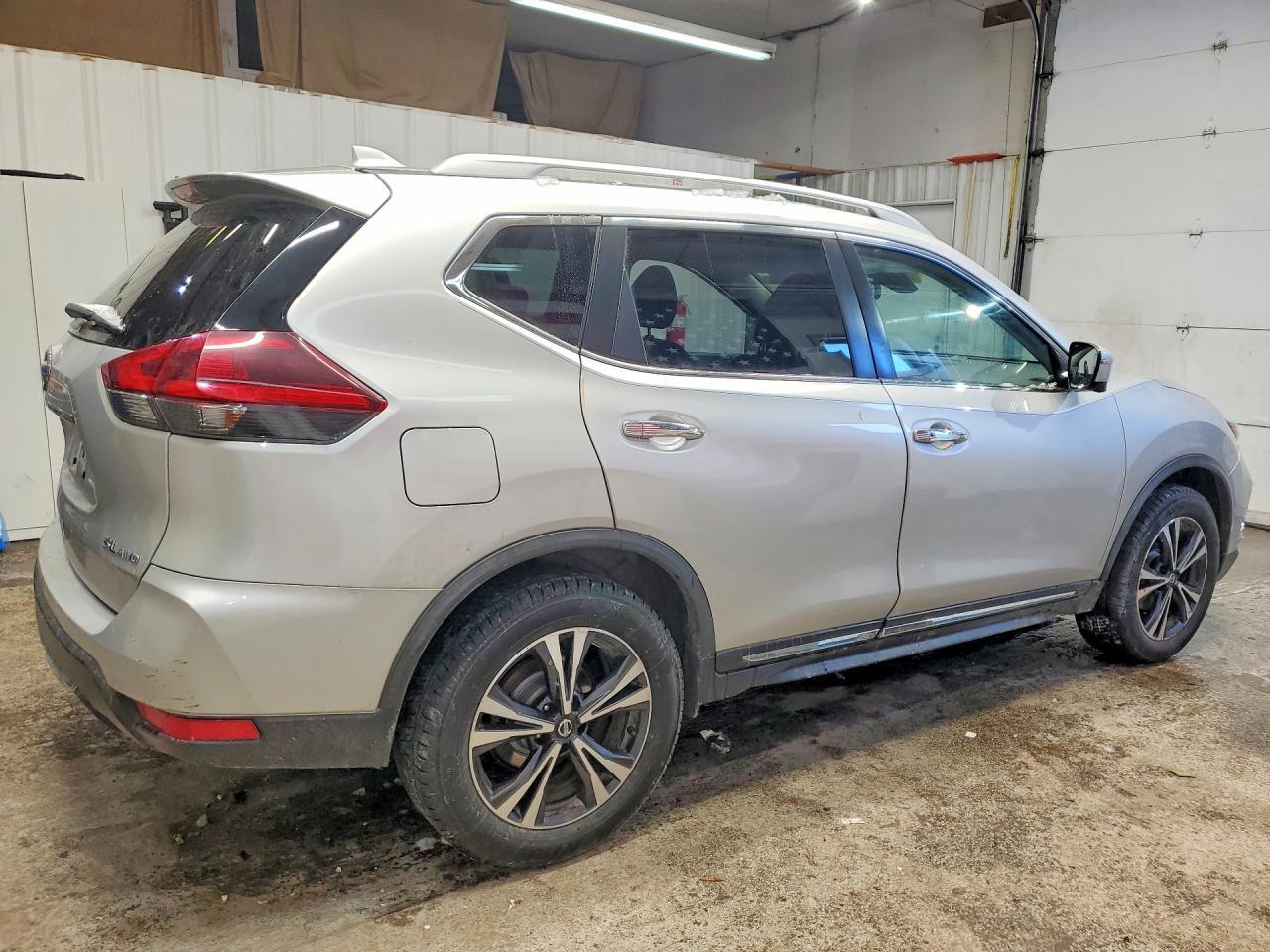 2018 NISSAN ROGUE