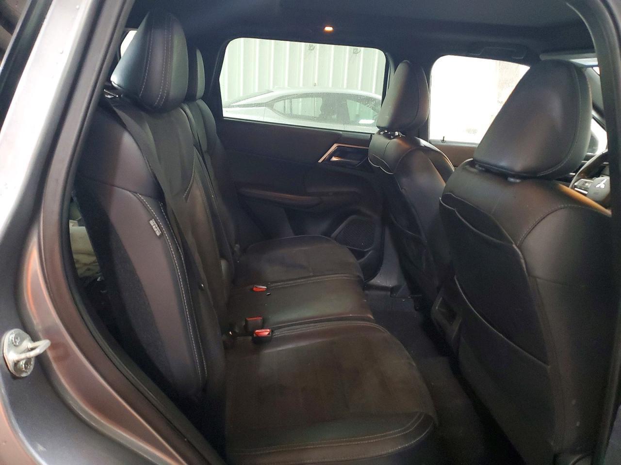 2022 MITSUBISHI outlander