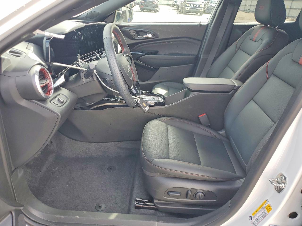 2026 CHEVROLET TRAX