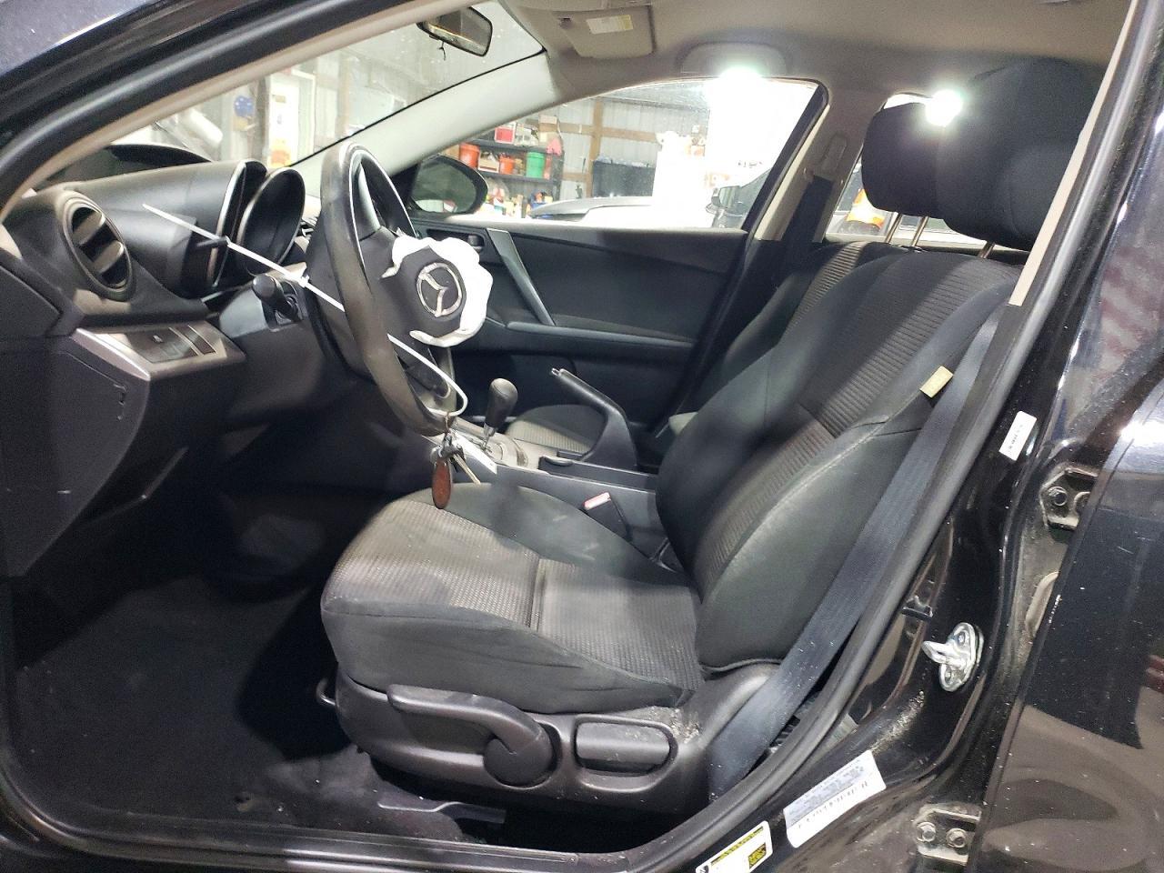 2013 MAZDA 3