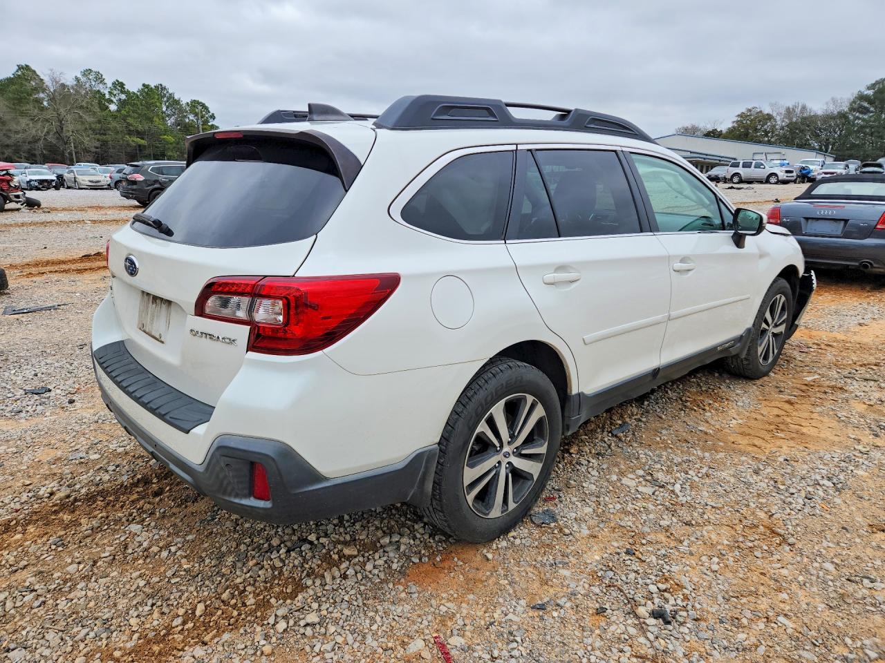 2019 SUBARU Outback