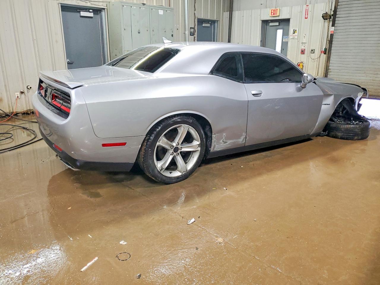 2017 DODGE Challenger