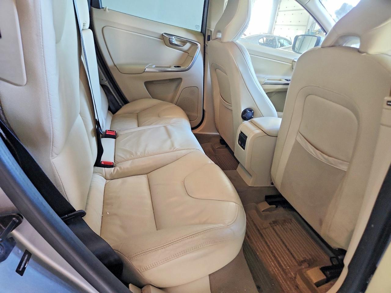 2013 VOLVO XC60