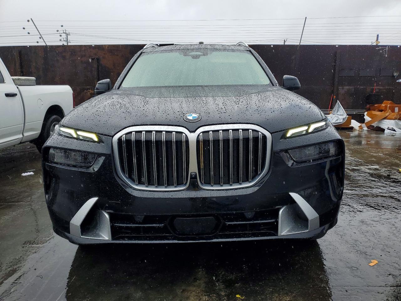 2024 BMW X7