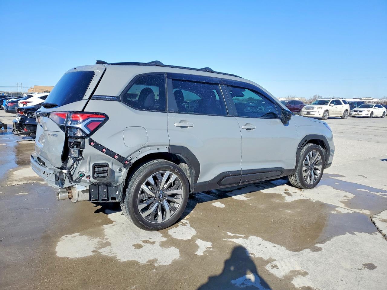 2025 SUBARU FORESTER