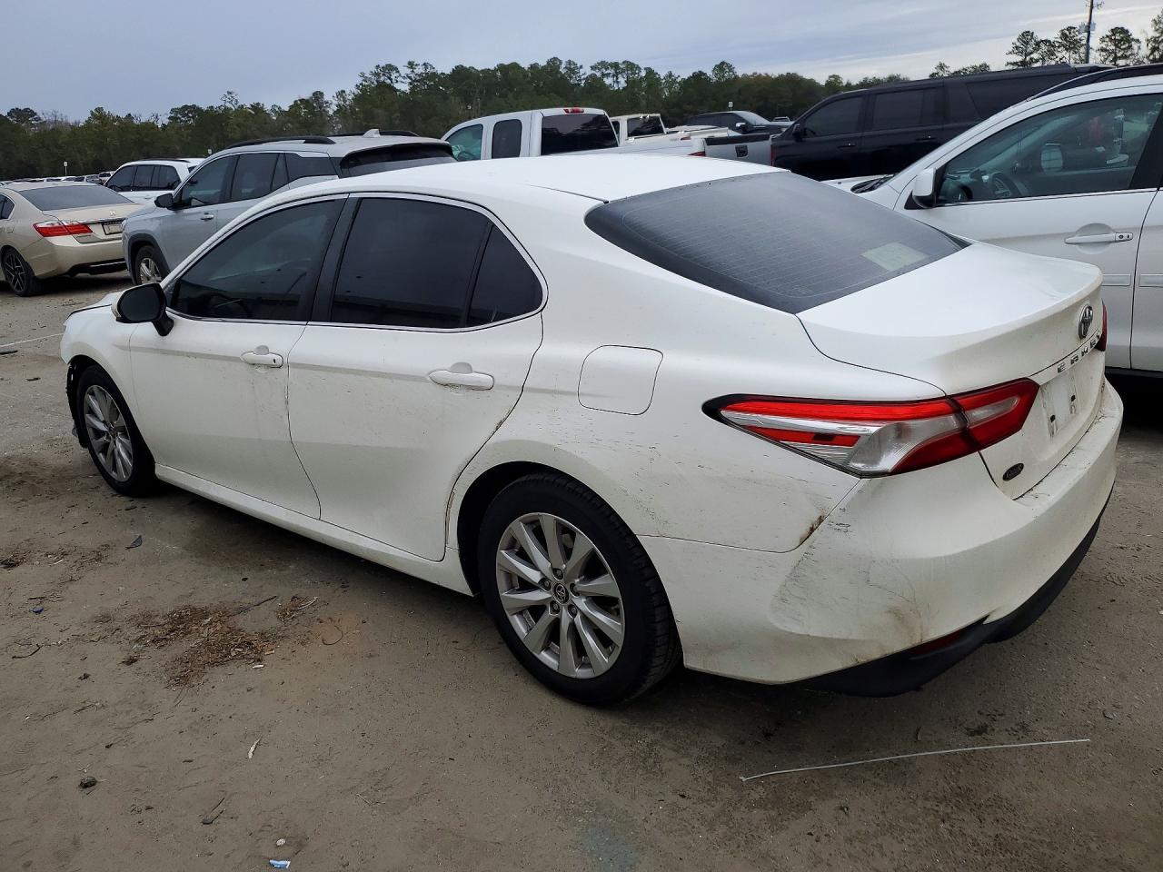 2018 TOYOTA CAMRY