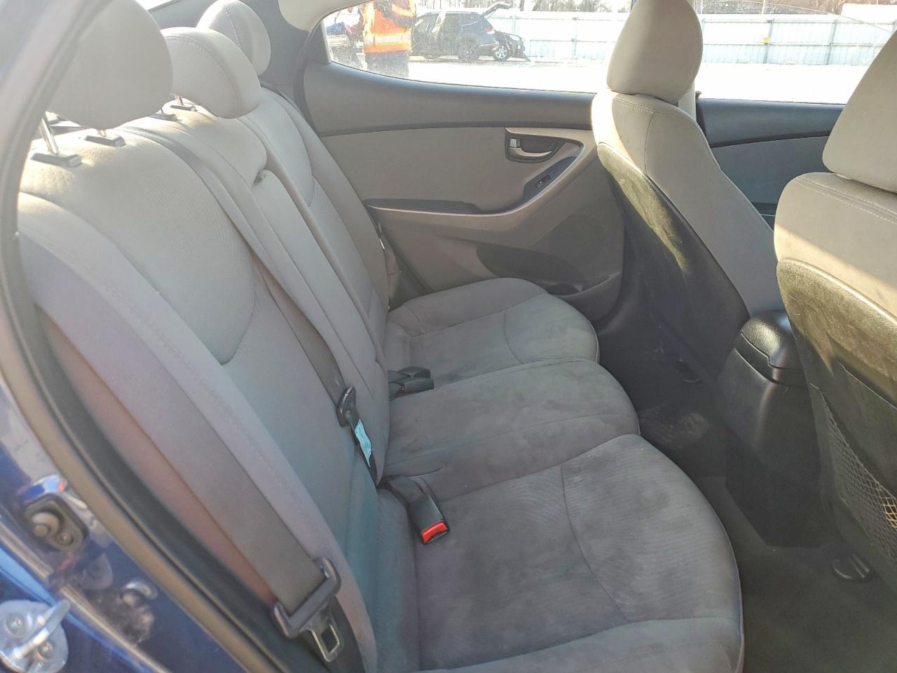2016 HYUNDAI ELANTRA