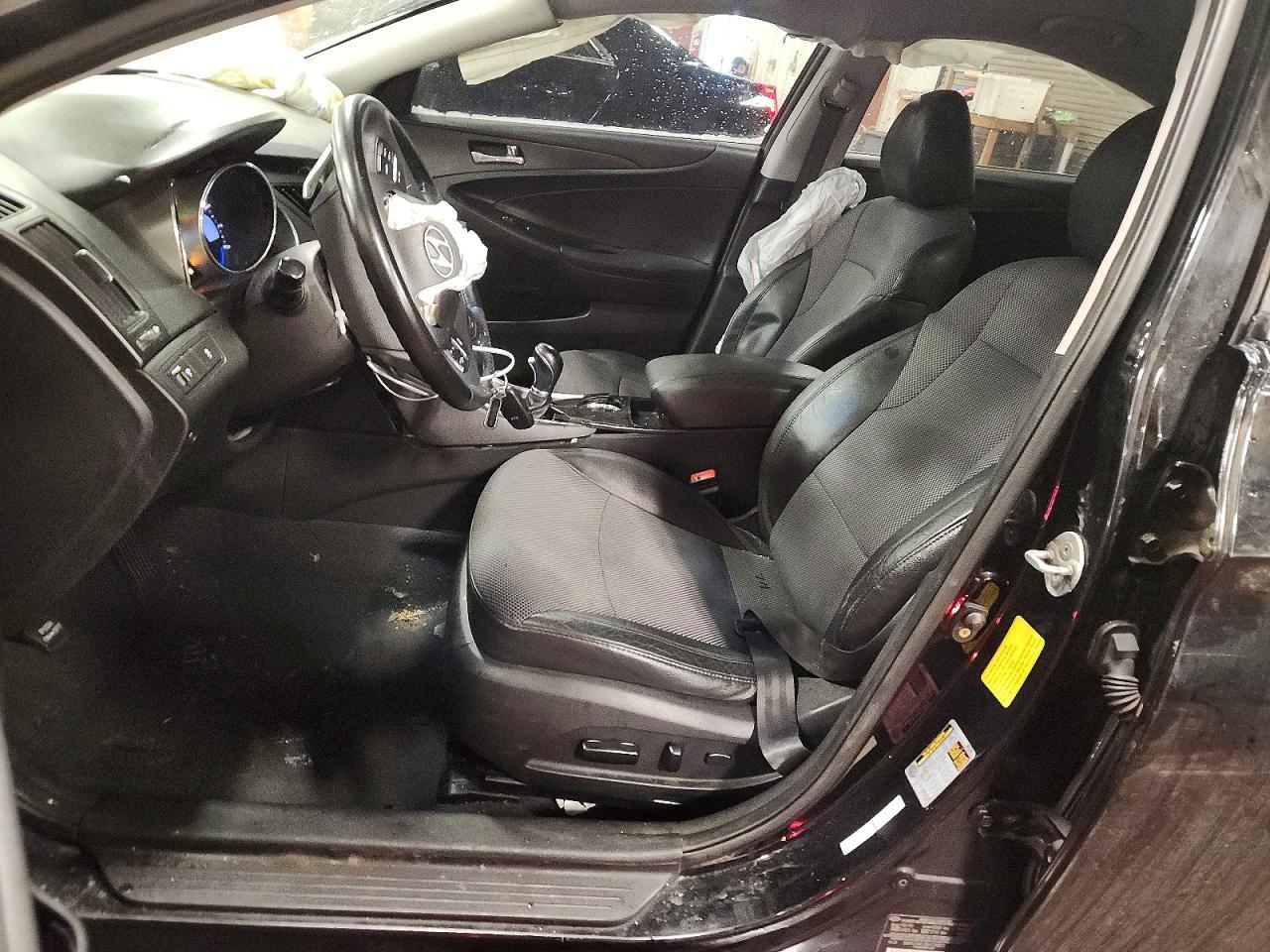 2011 HYUNDAI SONATA