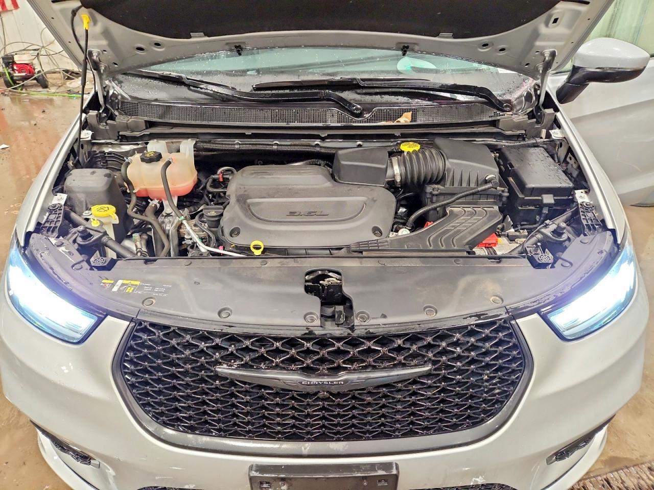 2023 CHRYSLER Pacifica
