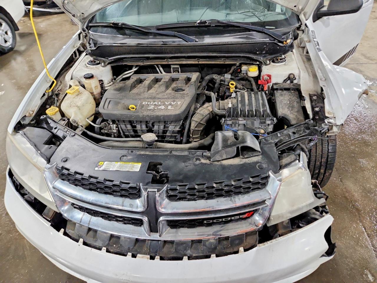 2013 DODGE Avenger
