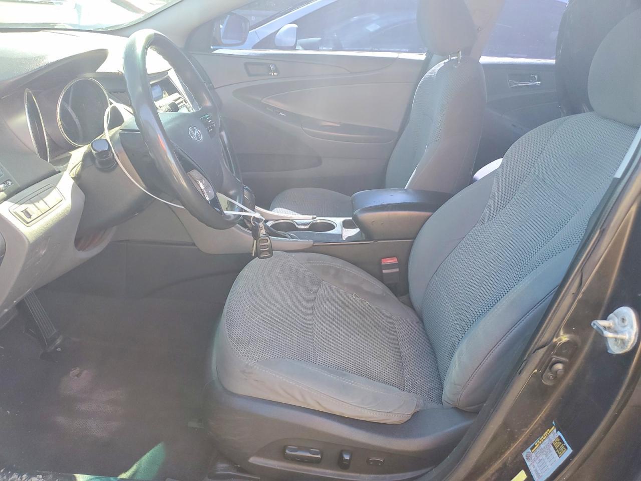 2012 HYUNDAI SONATA
