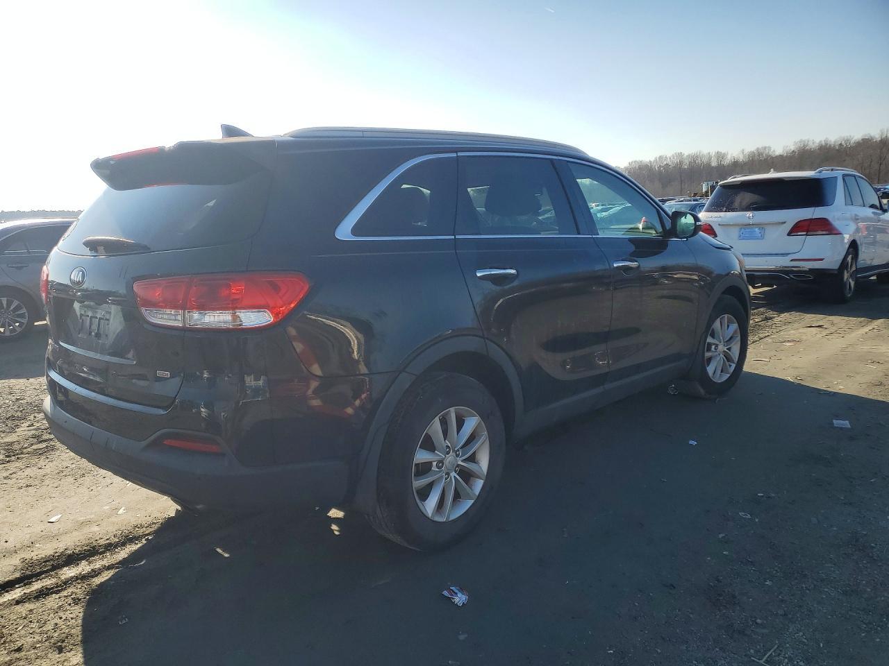 2016 KIA SORENTO