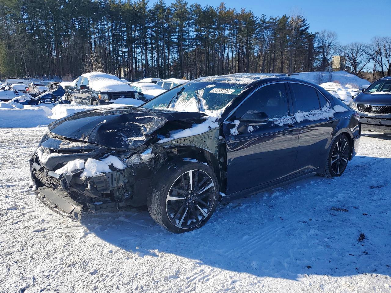 2018 TOYOTA CAMRY