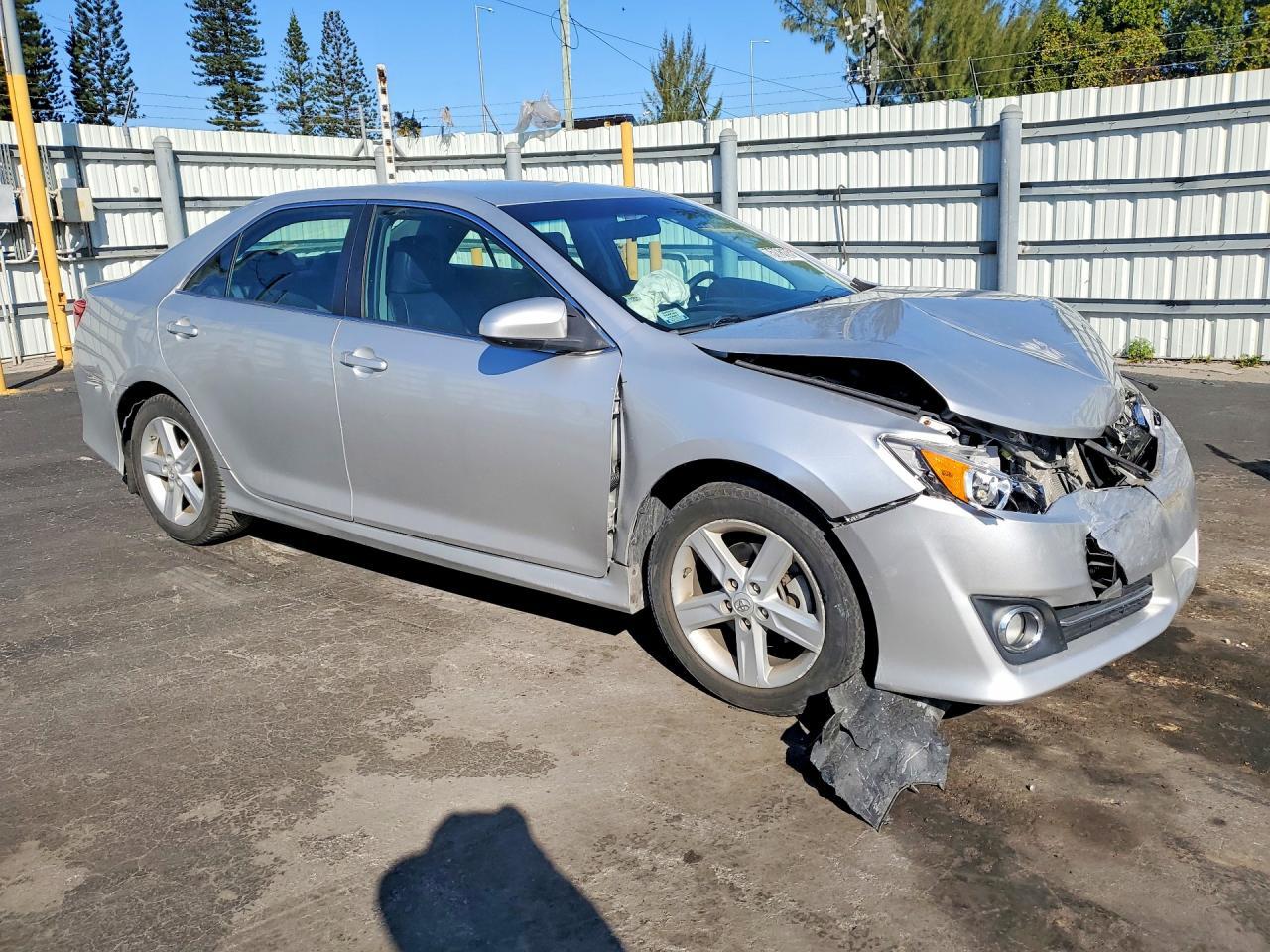 2012 TOYOTA CAMRY