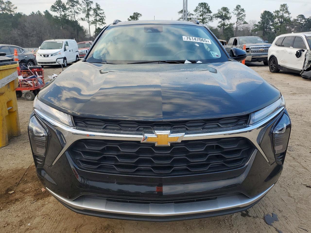 2025 CHEVROLET TRAX