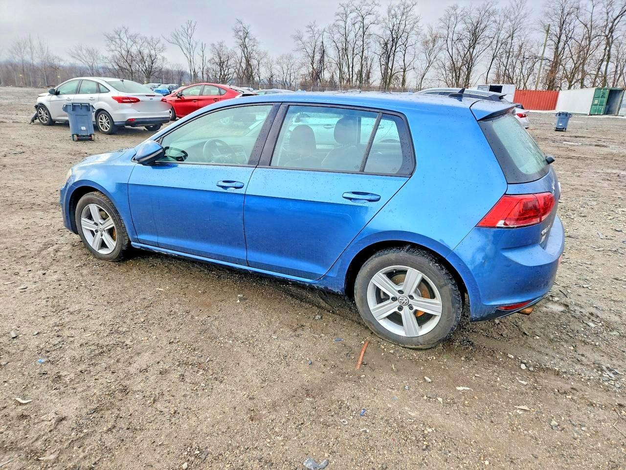 2017 VOLKSWAGEN GOLF