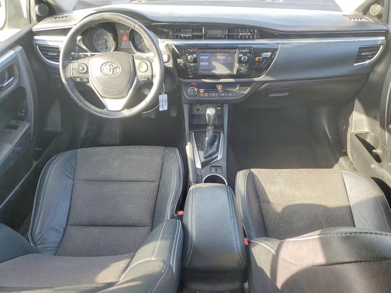 2015 TOYOTA COROLLA