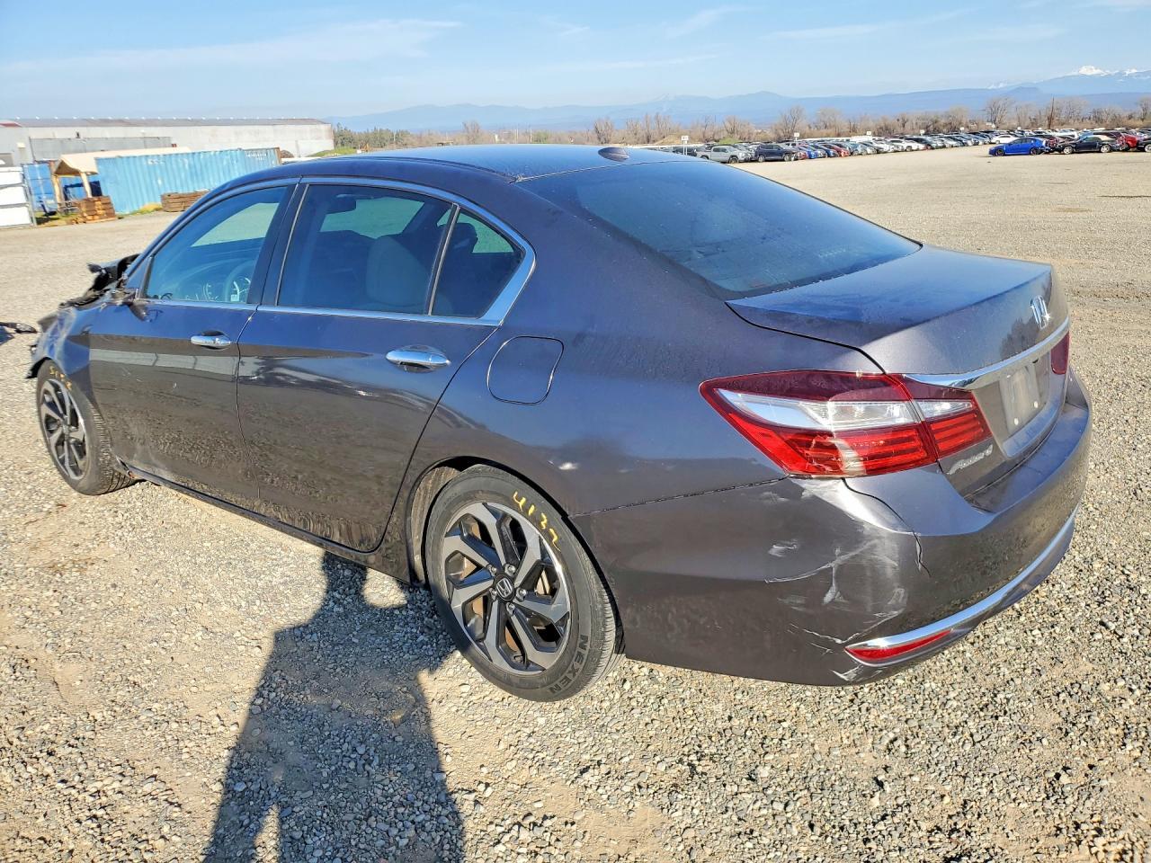 2016 HONDA ACCORD