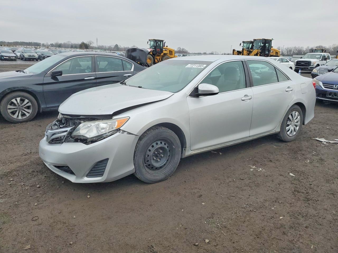 2014 TOYOTA CAMRY