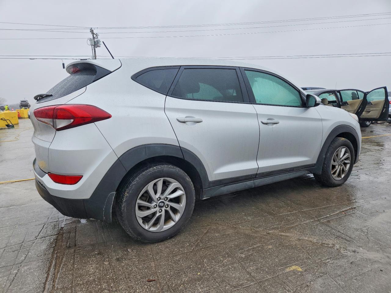 2016 HYUNDAI TUCSON