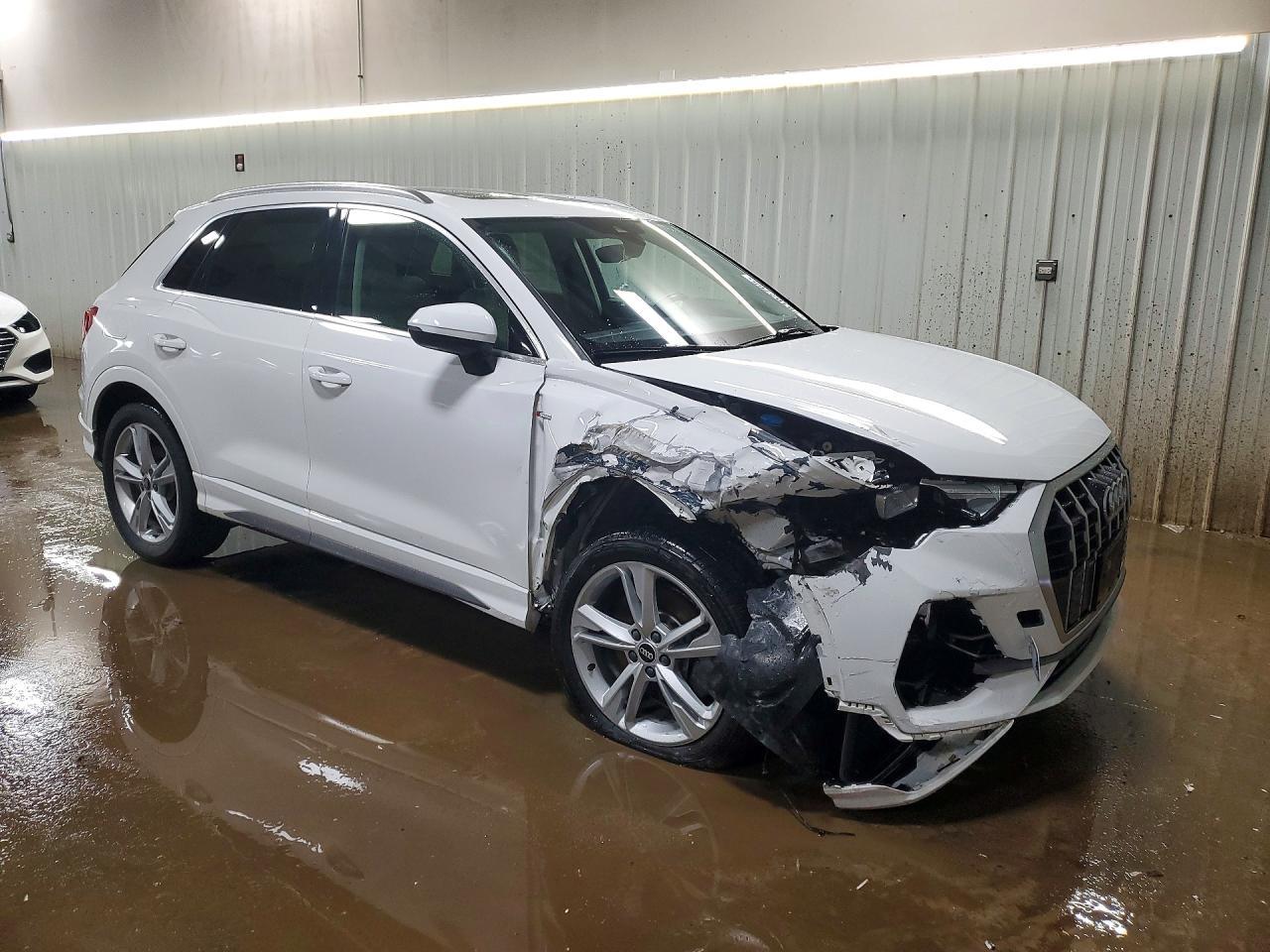 2022 AUDI Q3