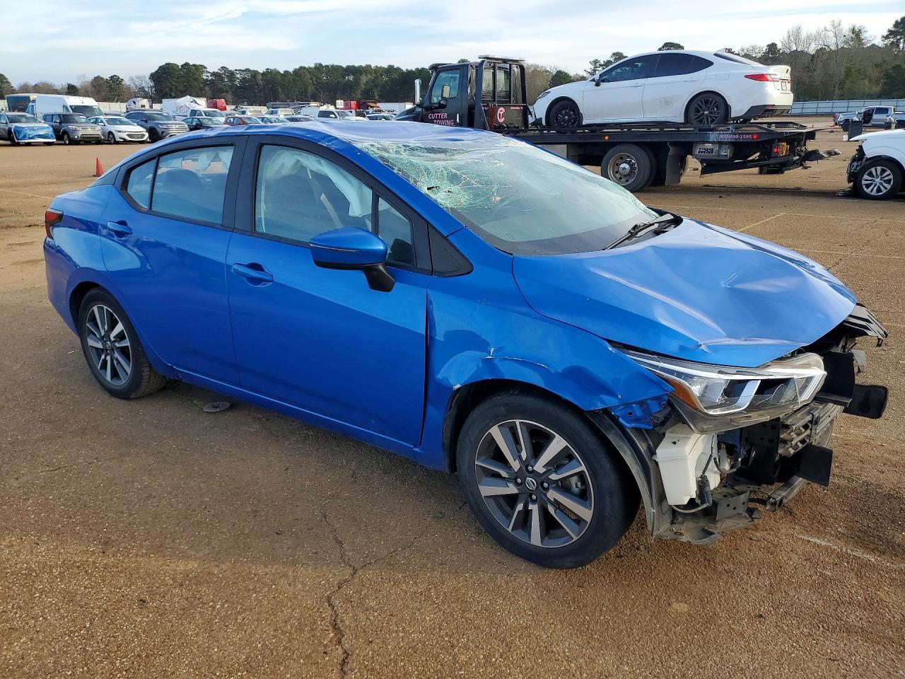 2021 NISSAN VERSA