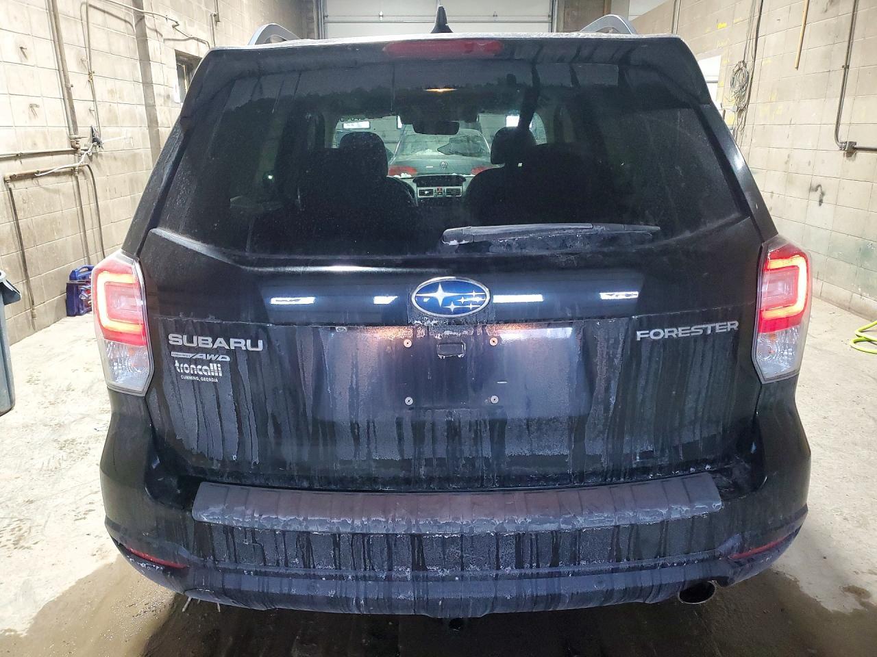 2018 SUBARU FORESTER