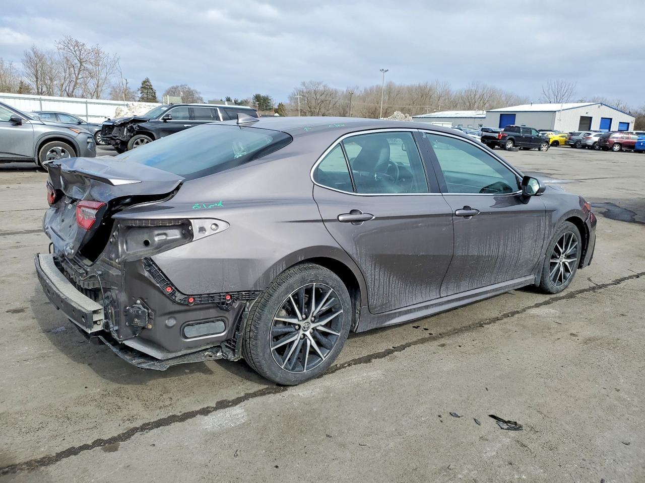 2023 TOYOTA CAMRY