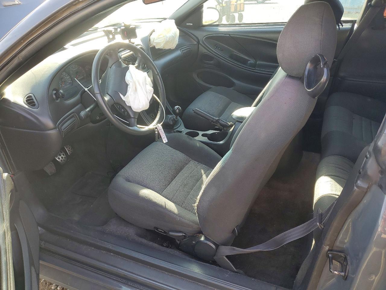 2004 FORD MUSTANG