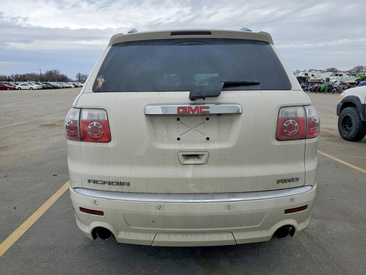 2011 GMC ACADIA