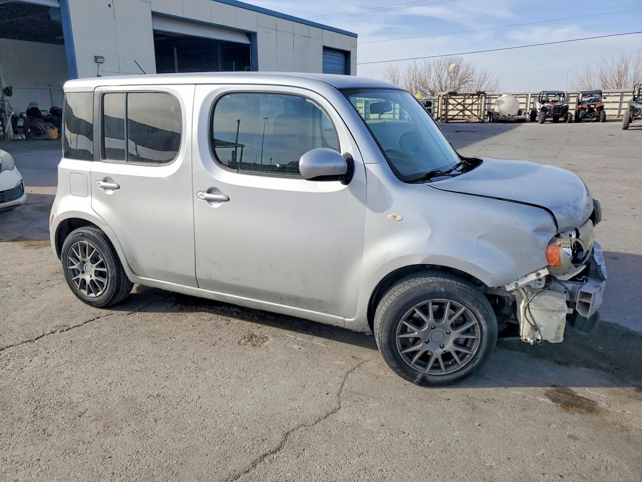2012 NISSAN CUBE