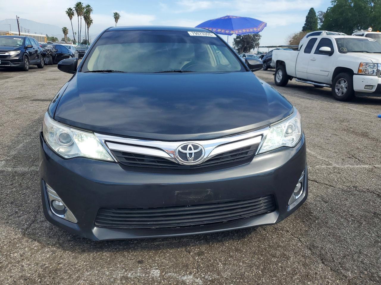 2014 TOYOTA CAMRY