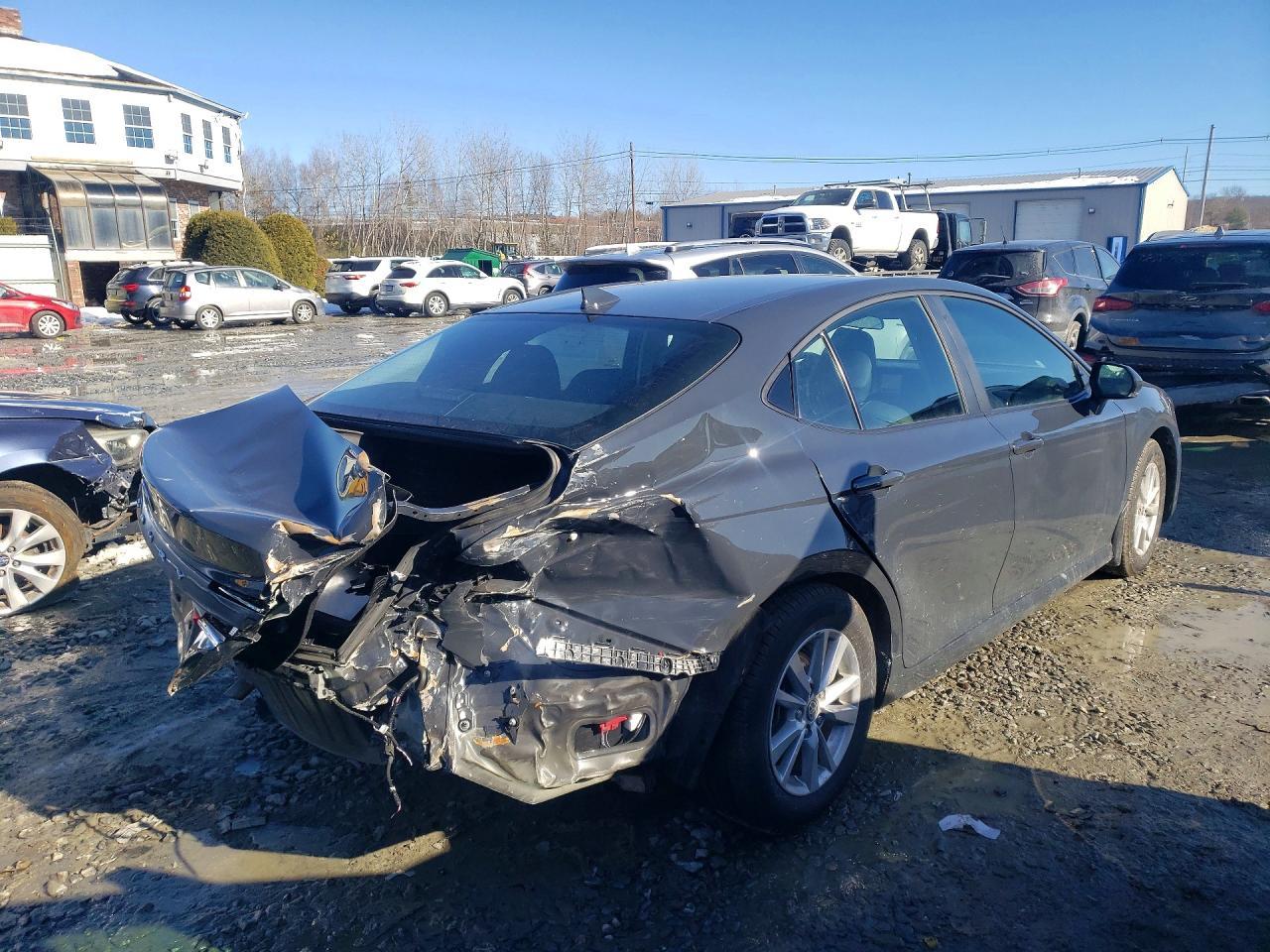 2025 TOYOTA CAMRY