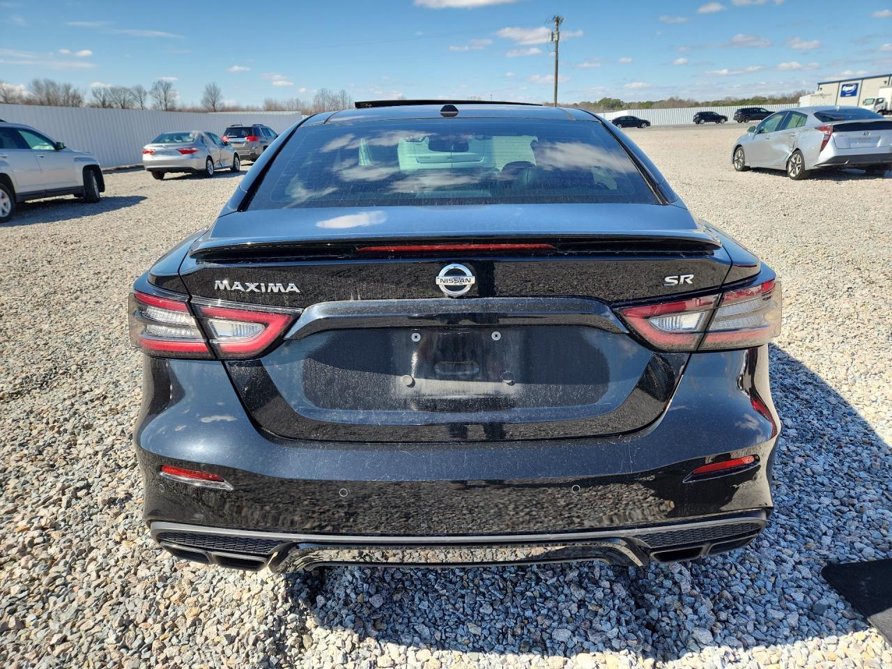 2022 NISSAN Maxima