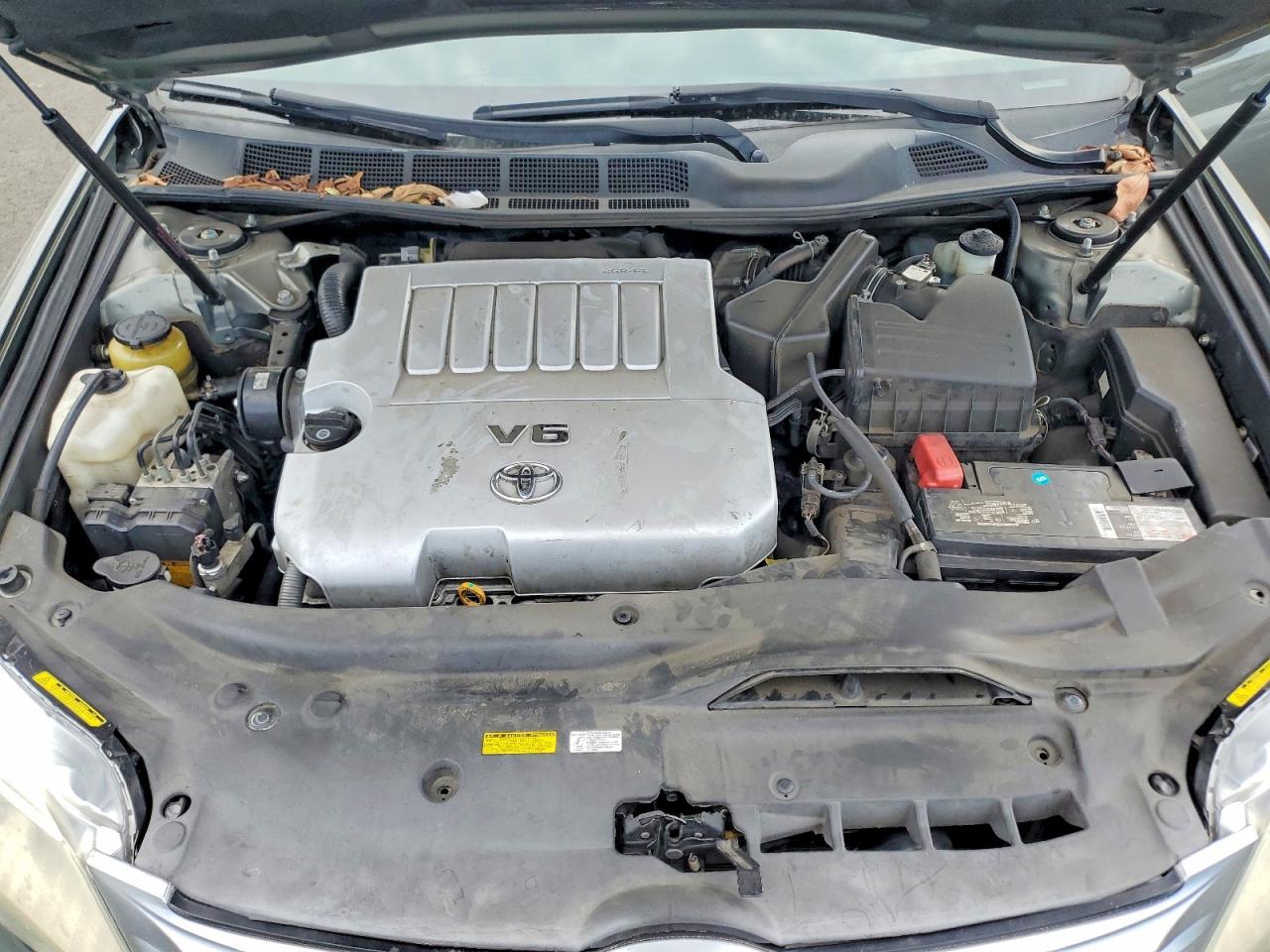 2011 TOYOTA Avalon
