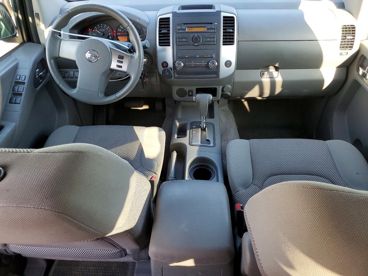 2010 NISSAN Frontier