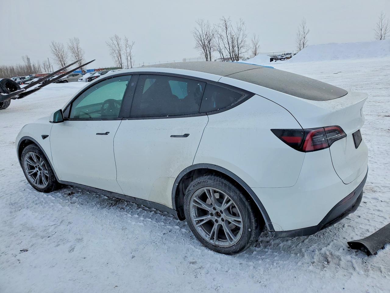 2023 TESLA MODEL Y