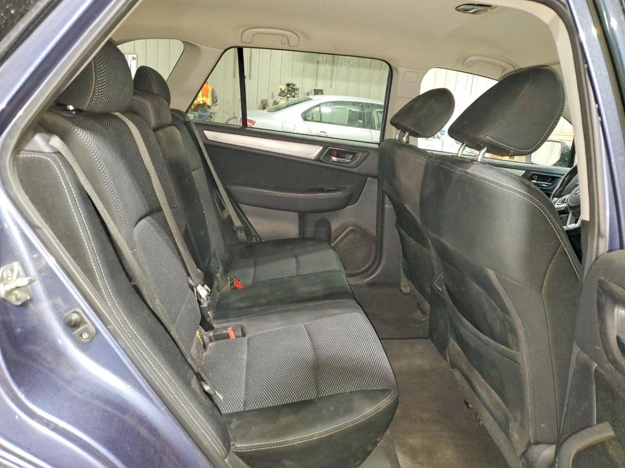 2015 SUBARU Outback