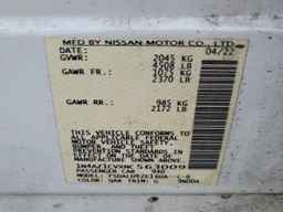 2022 NISSAN LEAF