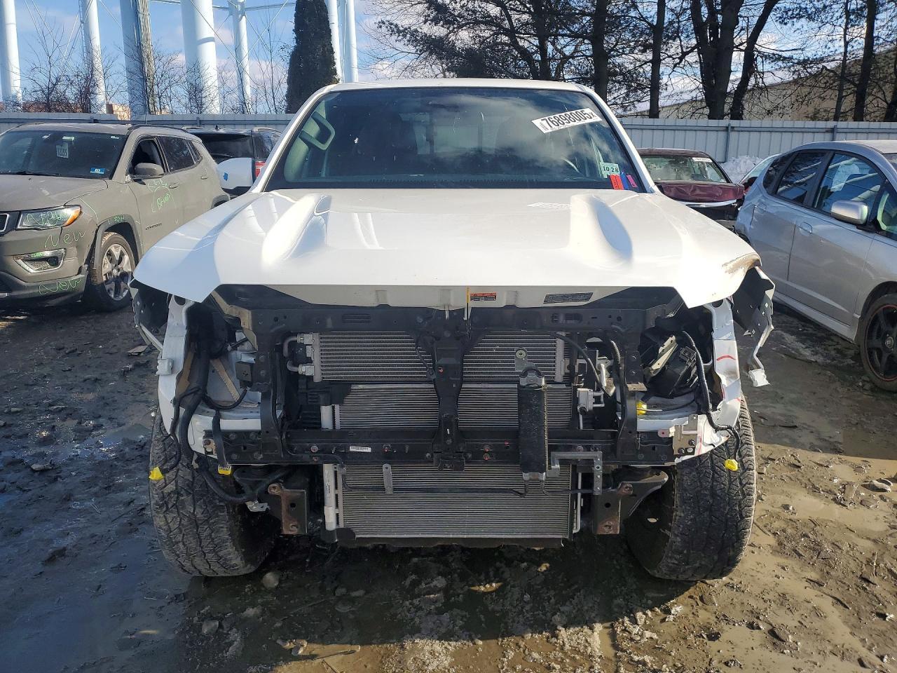 2023 NISSAN Frontier