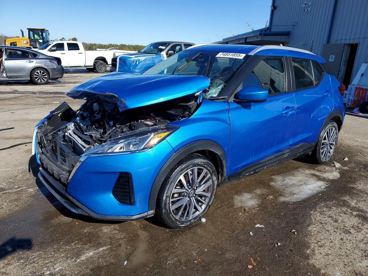 2024 NISSAN KICKS