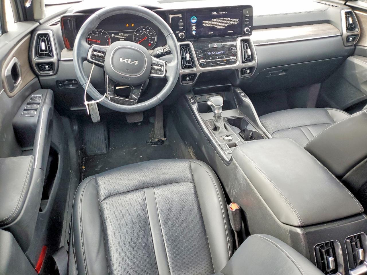 2023 KIA SORENTO