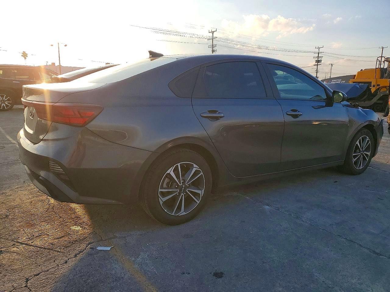 2023 KIA FORTE