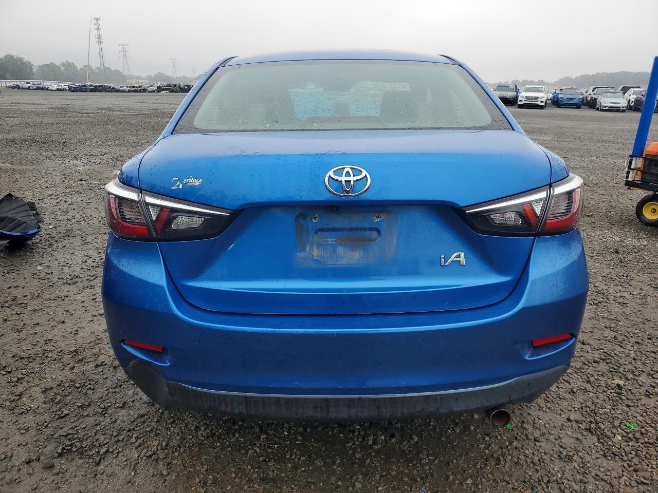 2017 TOYOTA YARIS