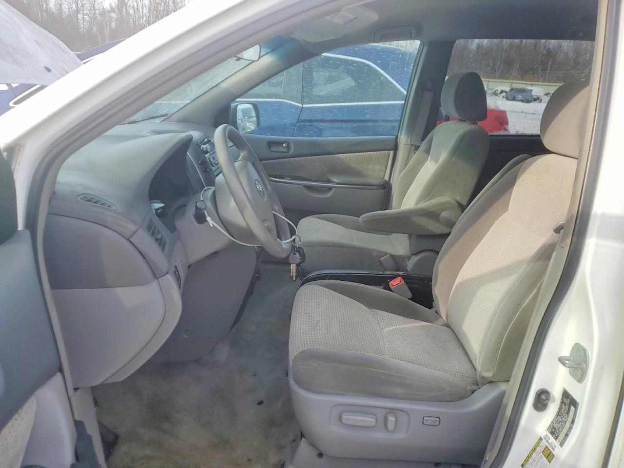 2007 TOYOTA SIENNA