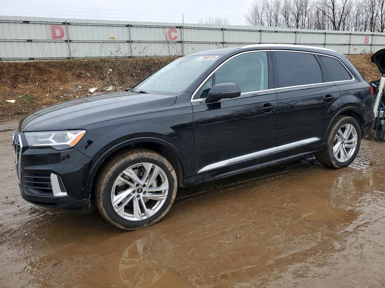 2022 AUDI Q7