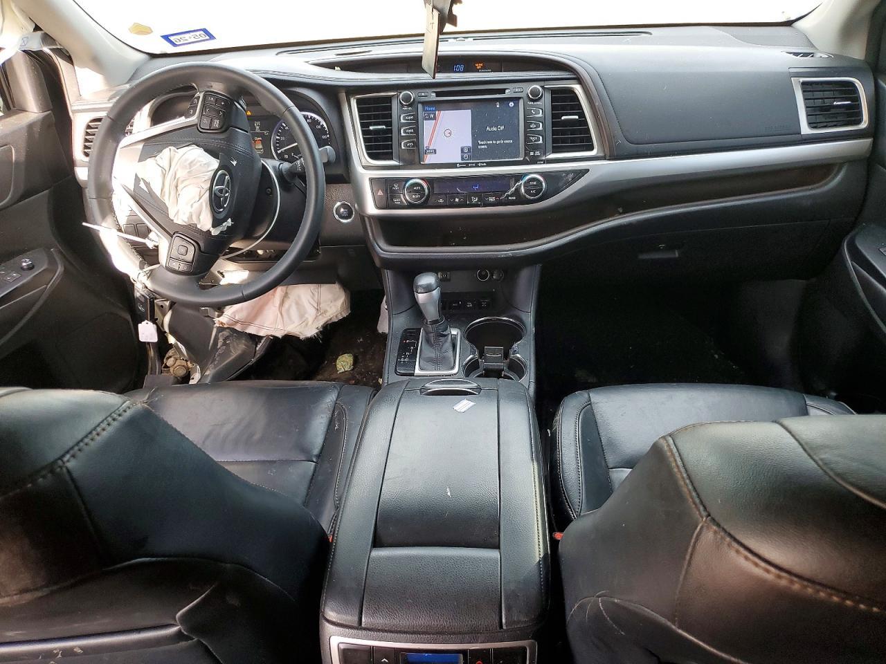 2016 TOYOTA HIGHLANDER
