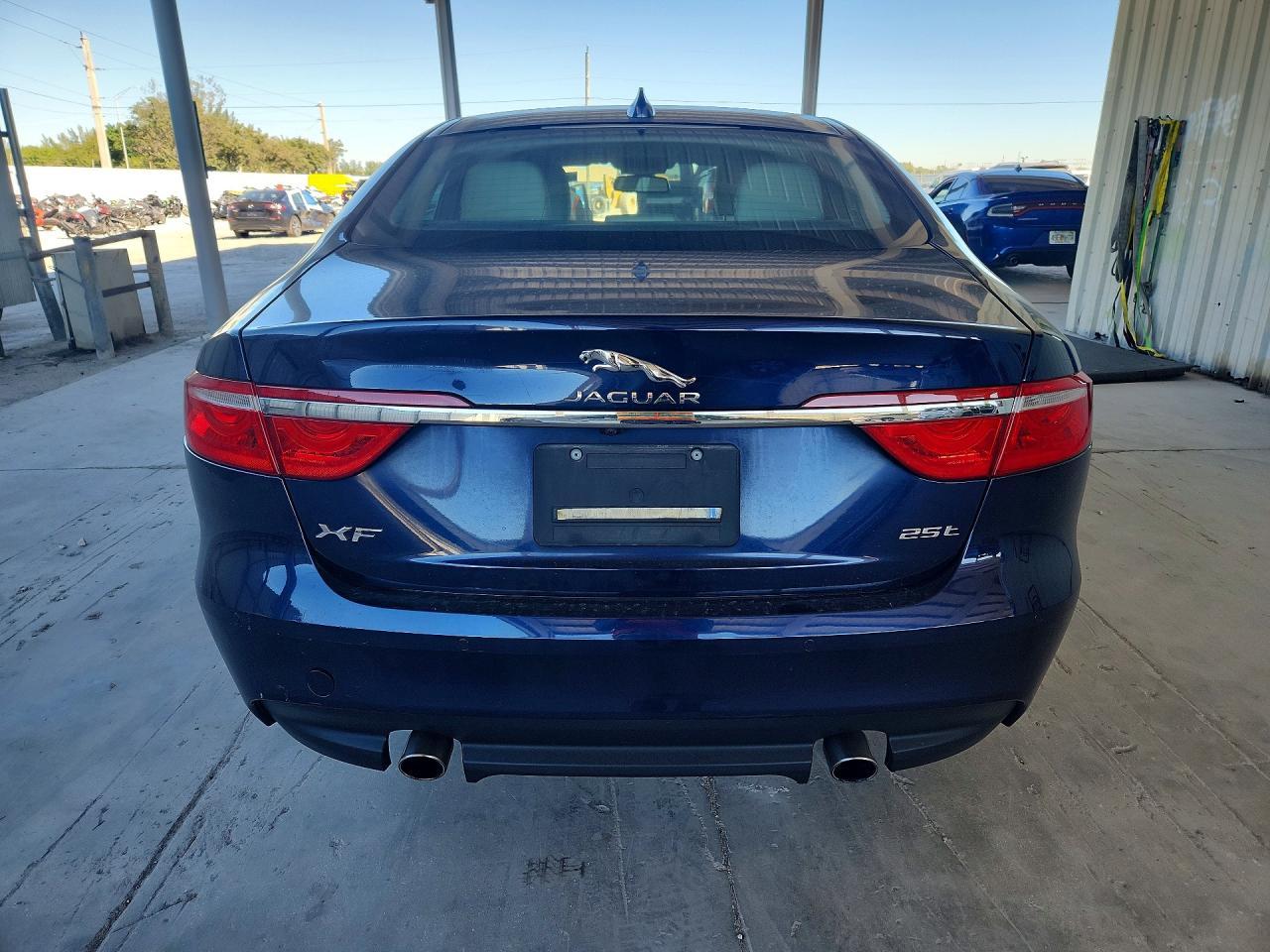 2018 JAGUAR XF